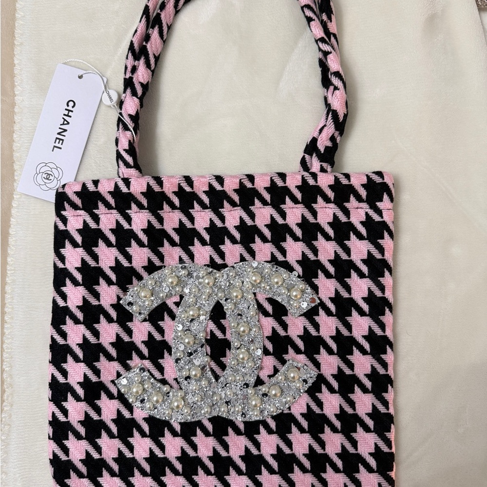 Chanel Beaute Pink and Black Tote with Iconic Logo GWP
